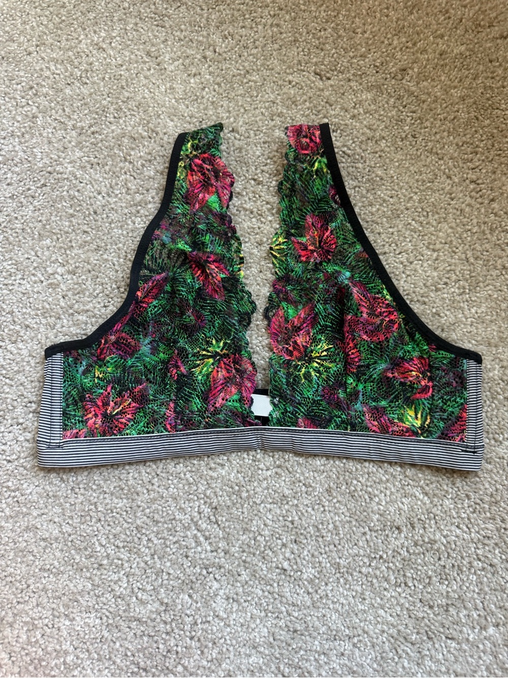 Xhilaration Green and Pink Floral Lace Bralette